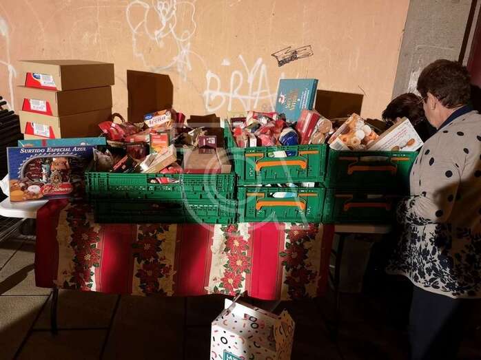 Imagen de archivo de una recogida de productos navideños en La Garita organizada por Punto y Seguido/TA.